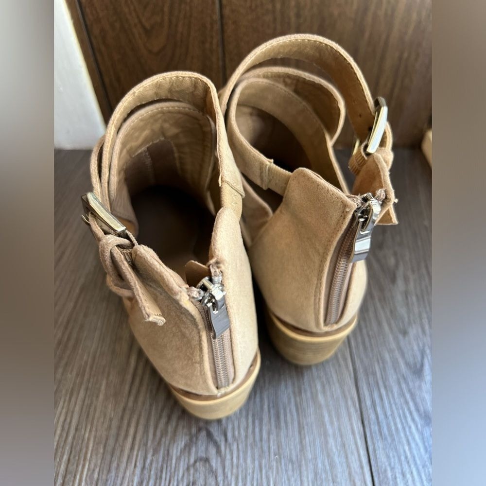 Beast Fashion Ankle Boots Cutout Buckle Strap Beige Booties Size 7.5 - Picture 2 of 6